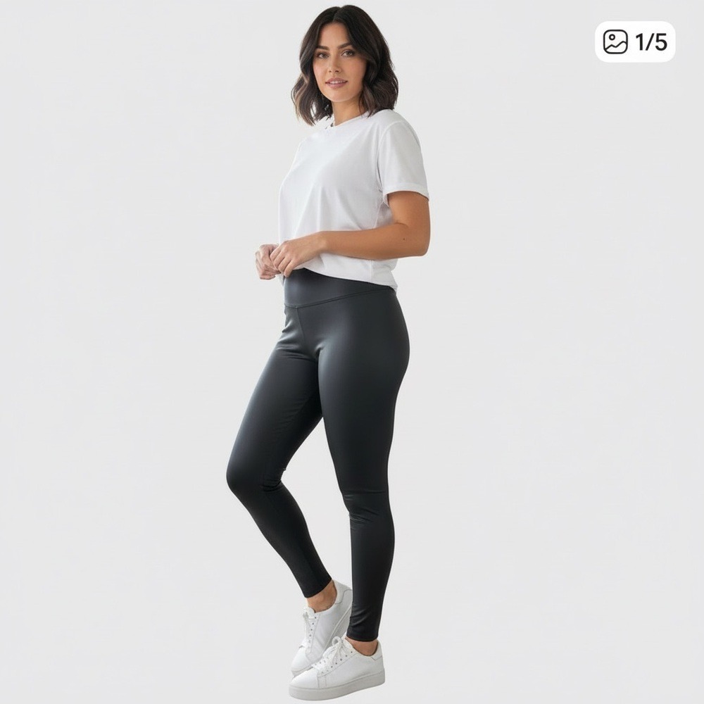 Torrid leggings Faux leather.
